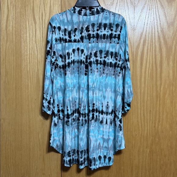 Honeyme Blue and Black Tie-Dye V-Neck Tunic - Picture 4 of 4